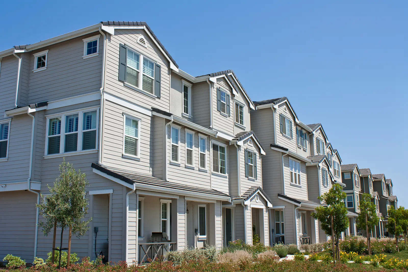 How to Scale from Single Property Ownership to a Multifamily Portfolio